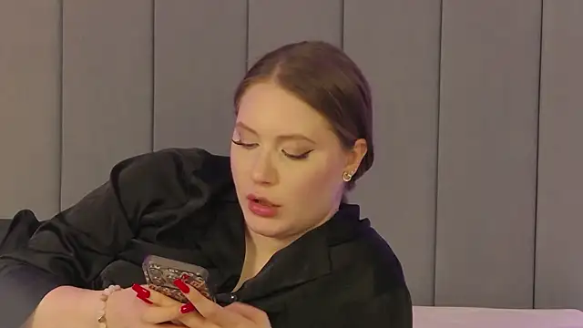 ChloeMarsch online show from 24, 2, 2025