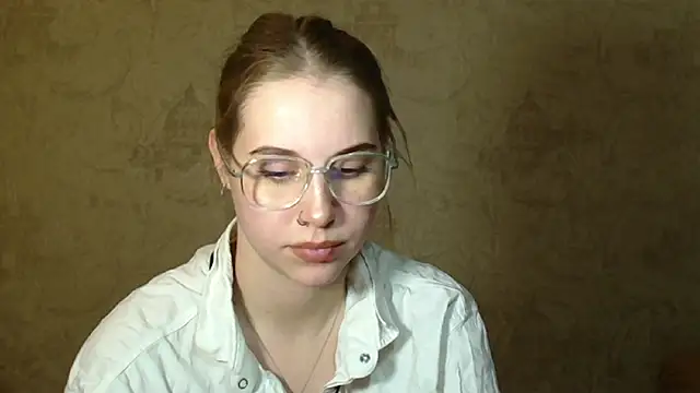Snapshot of KirraLiam chatting on 11, 1, 2025 KirraLiam online show from 11, 1, 2025