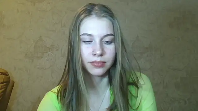 Snapshot of KirraLiam chatting on 7, 2, 2025 KirraLiam online show from 7, 2, 2025