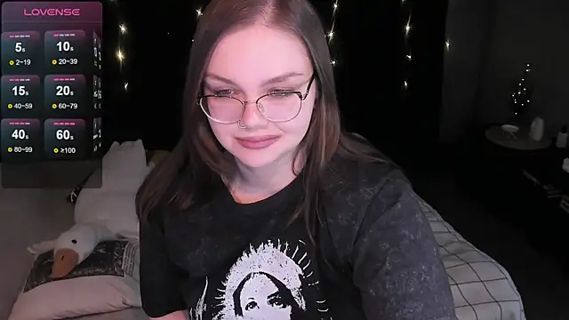 Snapshot of EvaBae chatting on 20, 12, 2024 EvaBae online show from 20, 12, 2024