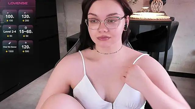 Snapshot of EvaBae chatting on 19, 3, 2025 EvaBae online show from 19, 3, 2025