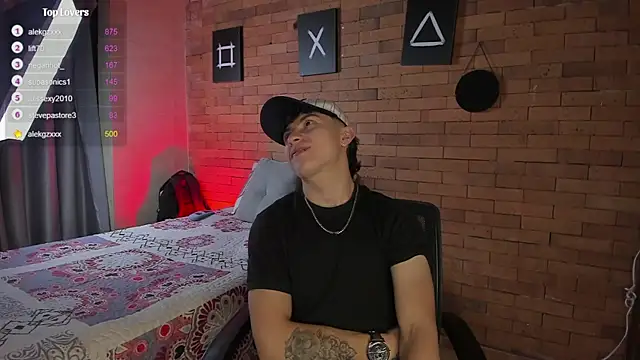 Snapshot of Ares_Dickson chatting on 21, 12, 2024 Ares Dickson online show from 21, 12, 2024