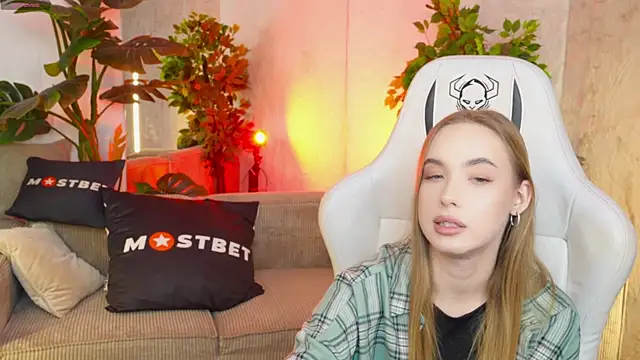 Linda054 online show from 14, 12, 2024