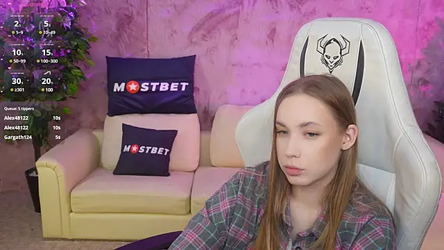 Linda054 online show from 5, 1, 2025