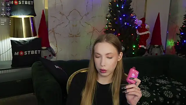 Linda054 online show from 12, 1, 2025