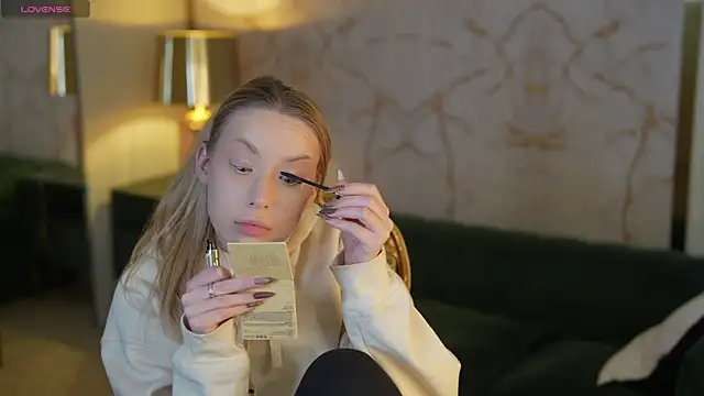 Linda054 online show from 30, 9, 2025