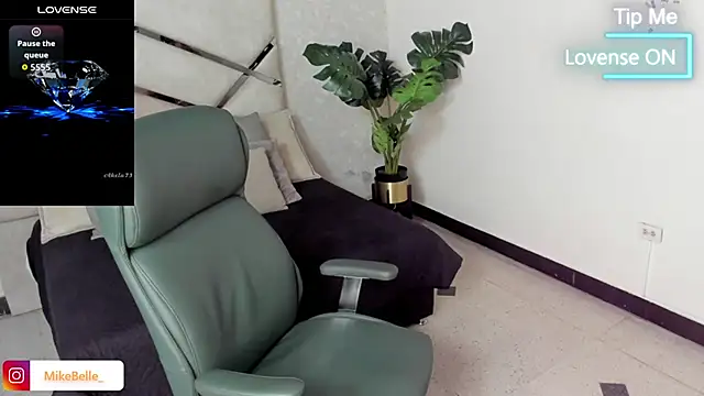 mike belle online show from 21, 10, 2025