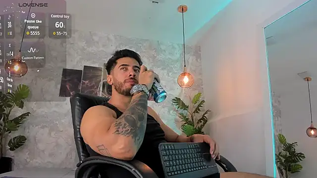 Snapshot of Nate_franco chatting on 7, 1, 2026 Nate franco online show from 7, 1, 2026