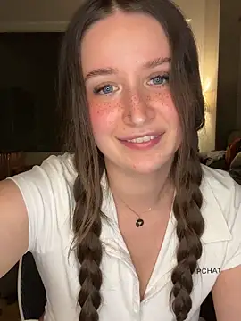 nerdynina online show from 8, 3, 2026