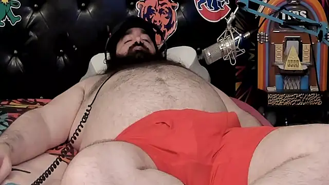Snapshot of Dominant_BEAR chatting on 10, 9, 2025 Dominant BEAR online show from 10, 9, 2025