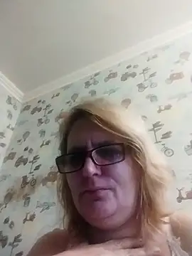 Forest-Lady online show from 26, 10, 2025