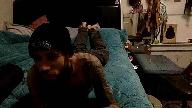 Snapshot of Robriguezxxx chatting on 8, 1, 2025 Robriguezxxx online show from 8, 1, 2025