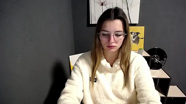 lady olivia  online show from 27, 10, 2025