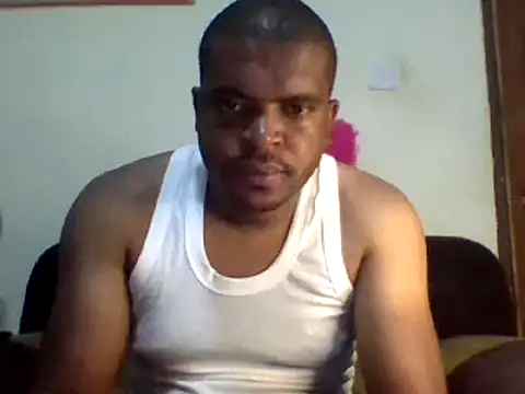 Snapshot of lui_cuuty chatting on 4, 3, 2025 lui cuuty online show from 4, 3, 2025