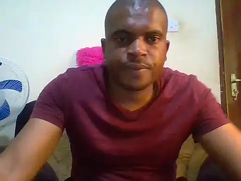 Snapshot of lui_cuuty chatting on 9, 9, 2025 lui cuuty online show from 9, 9, 2025