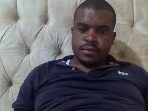 Snapshot of lui_cuuty chatting on 9, 11, 2025 lui cuuty online show from 9, 11, 2025