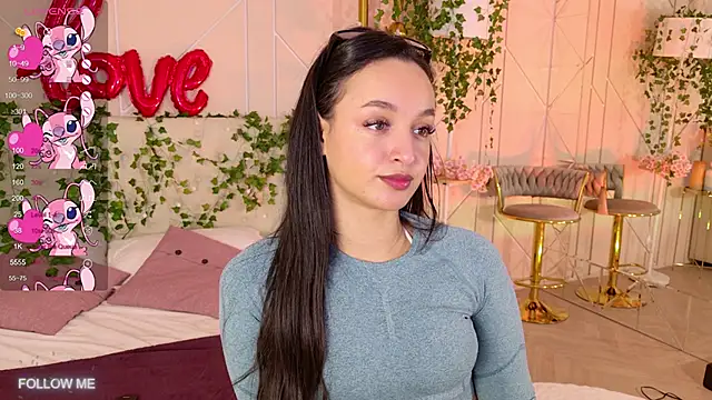 Lolly Neal online show from 5, 3, 2025