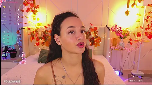 Lolly Neal online show from 23, 11, 2025