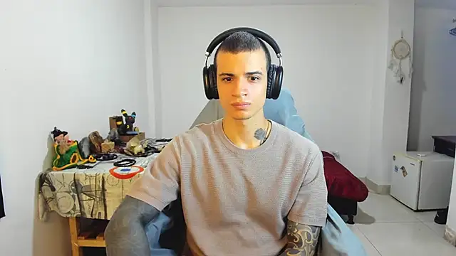 Snapshot of Balo_lovers chatting on 22, 3, 2025 Balo lovers online show from 22, 3, 2025