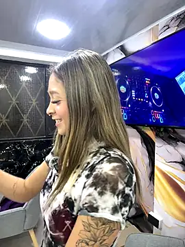 Victoria Adams14 online show from 8, 1, 2026