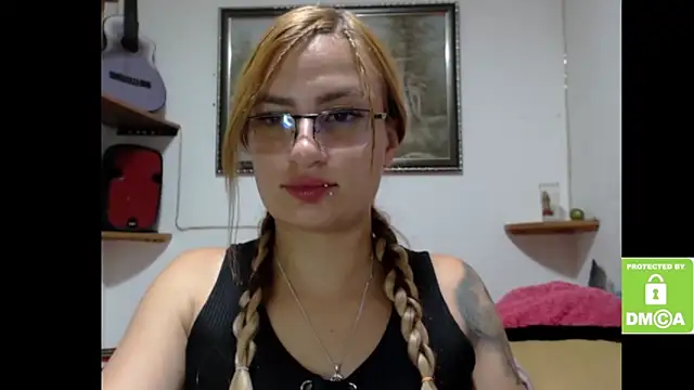 Snapshot of alice_trinity chatting on 12, 2, 2026 alice trinity online show from 12, 2, 2026