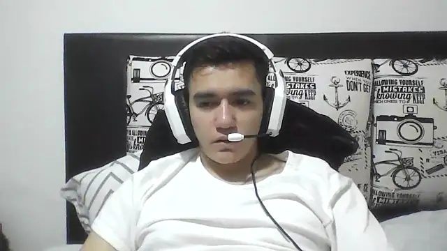 Estebitan vm online show from 11, 3, 2026