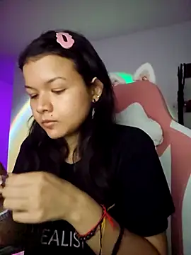 azumiichan online show from 11, 2, 2025