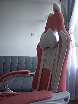 azumiichan online show from 9, 10, 2025