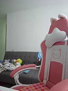 azumiichan online show from 6, 11, 2025