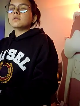 azumiichan online show from 28, 11, 2025