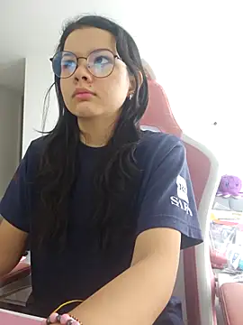 azumiichan online show from 7, 3, 2026