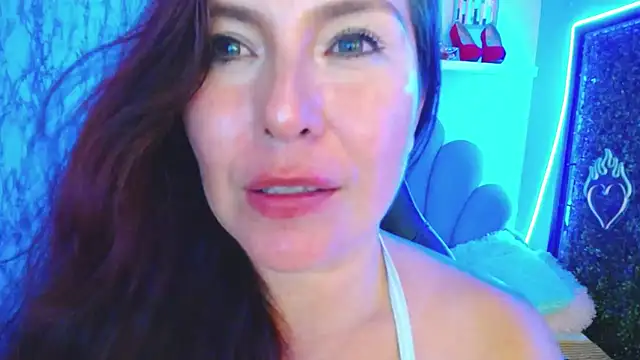Snapshot of evelyn_mature19 chatting on 10, 3, 2025 evelyn mature19 online show from 10, 3, 2025