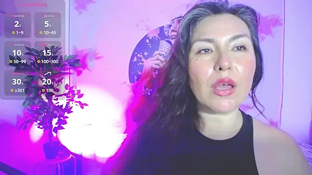 Snapshot of evelyn_mature19 chatting on 1, 10, 2025 evelyn mature19 online show from 1, 10, 2025