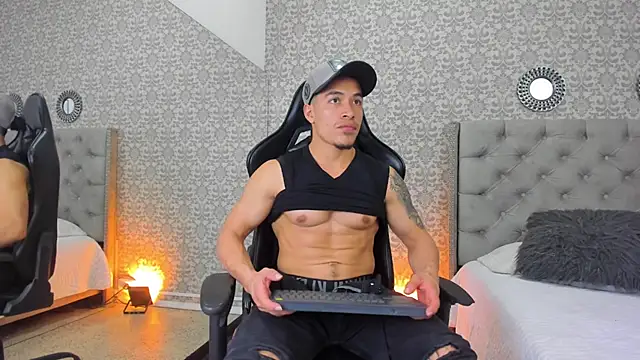 Bryson Collins  online show from 16, 1, 2025