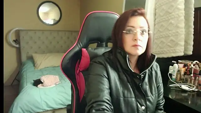 Carol Scottt online show from 23, 9, 2025