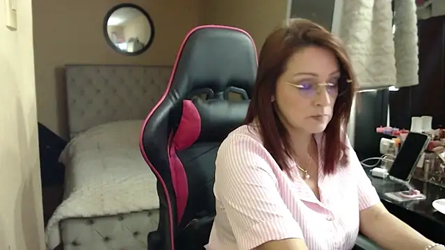 Carol Scottt online show from 9, 4, 2026