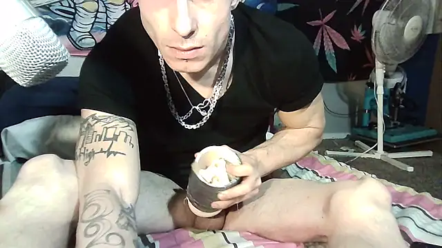 Snapshot of --D-a-D-D-y- chatting on 9, 10, 2025 --D-a-D-D-y- online show from 9, 10, 2025