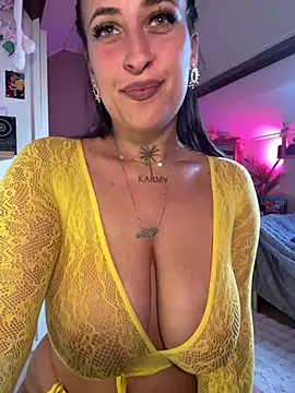 CarolaDrago online show from 8, 4, 2026