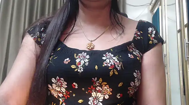 Snapshot of desi-maisa130 chatting on 2, 12, 2024 desi-maisa130 online show from 2, 12, 2024