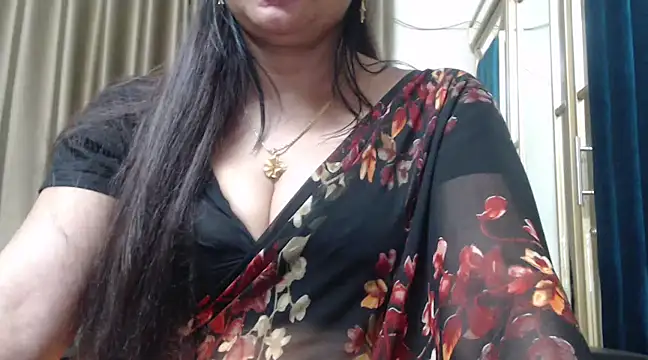 Snapshot of desi-maisa130 chatting on 2, 12, 2024 desi-maisa130 online show from 2, 12, 2024
