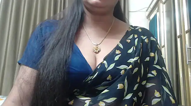 Snapshot of desi-maisa130 chatting on 20, 2, 2025 desi-maisa130 online show from 20, 2, 2025