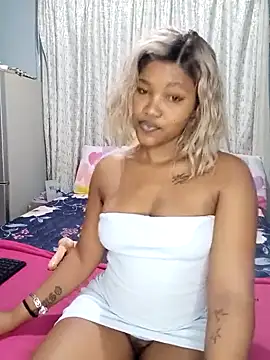 Snapshot of charmainexxx chatting on 24, 2, 2025 charmainexxx online show from 24, 2, 2025