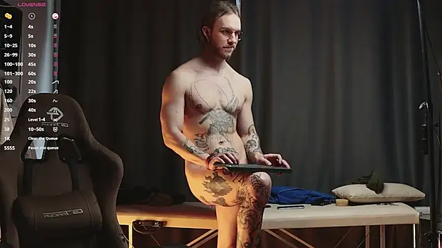 pleasure8869 online show from 13, 2, 2025