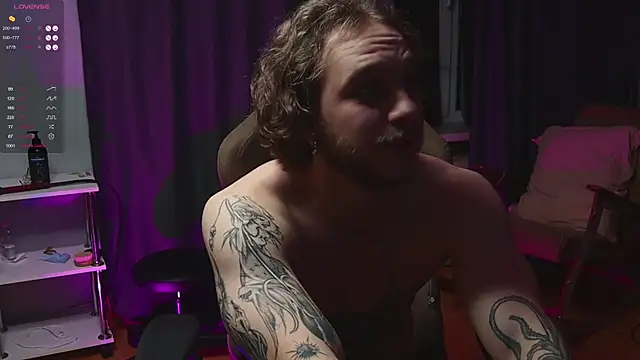 pleasure8869 online show from 4, 10, 2025