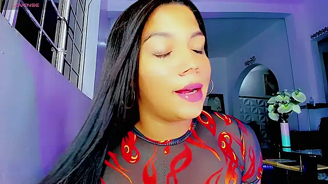 Snapshot of Oficial_angela chatting on 19, 12, 2024 Oficial angela online show from 19, 12, 2024