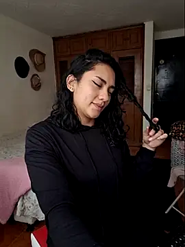 Snapshot of Thaliacooper_ chatting on 6, 3, 2025 Thaliacooper  online show from 6, 3, 2025