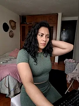 Snapshot of Thaliacooper_ chatting on 8, 3, 2025 Thaliacooper  online show from 8, 3, 2025