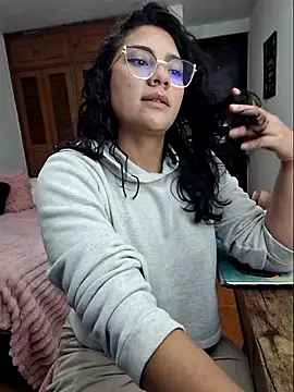Snapshot of Thaliacooper_ chatting on 15, 9, 2025 Thaliacooper  online show from 15, 9, 2025