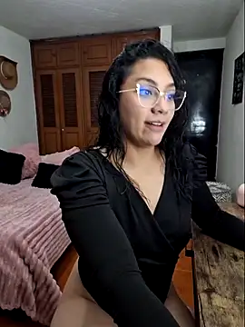 Snapshot of Thaliacooper_ chatting on 28, 9, 2025 Thaliacooper  online show from 28, 9, 2025