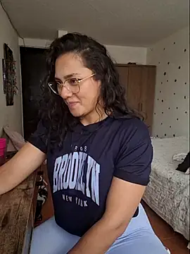 Snapshot of Thaliacooper_ chatting on 23, 10, 2025 Thaliacooper  online show from 23, 10, 2025